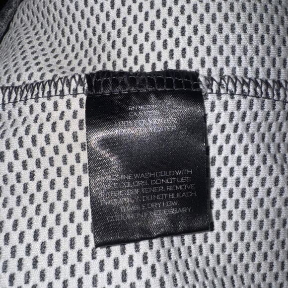 PlayStation Store 1/4 Zip Gray Sweater Endurance 2XL Long Sleeve - Picture 12 of 12